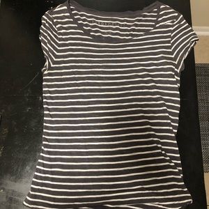 Large Aeropostale gray with white strips teeshirt
